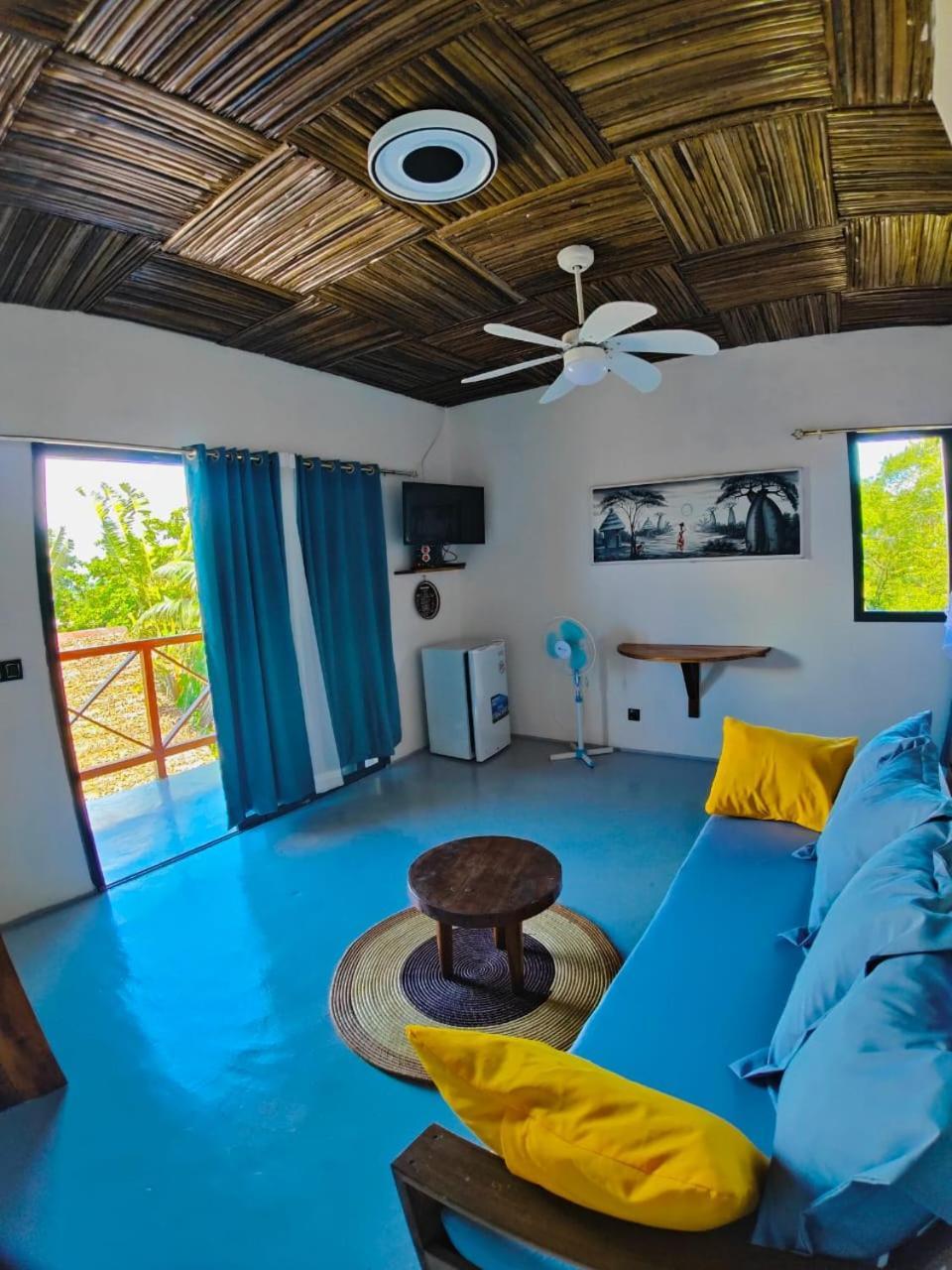Bungalows Des Tropiques Нуси-Бе Экстерьер фото